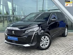 Zwart, metallic lak Gebruikt 2023 Peugeot 5008 Allure MPV | € 29.950 (Goede deal)