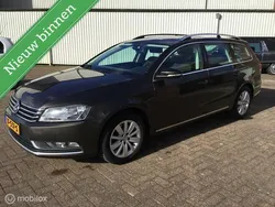Bruin Gebruikt 2014 VW Passat Highline Stationwagen | € 6.300 (Goede deal)