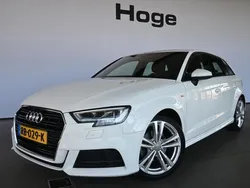 Wit, metallic lak Gebruikt 2017 Audi A3 Sportback S-Line Hatchback | € 12.440 (Eerlijke prijs)