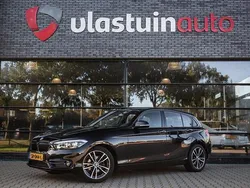 Zwart Gebruikt 2018 BMW 118 Executive Hatchback | € 13.950 (Super prijs)