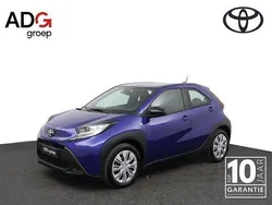 Blauw Nieuw 2025 Toyota Aygo Play Hatchback | € 21.845 (Eerlijke prijs)