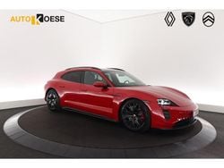 Rood Gebruikt 2022 Porsche Taycan Sport Turismo Sedan | € 99.900