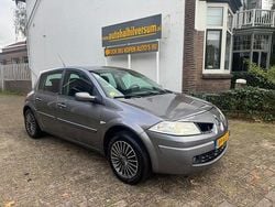 Grijs Gebruikt 2008 Renault Mégane III Business Hatchback | € 899 (Duur)