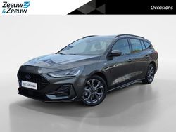 Grijs Gebruikt 2023 Ford Focus ST-Line Stationwagen | € 22.740 (Eerlijke prijs)