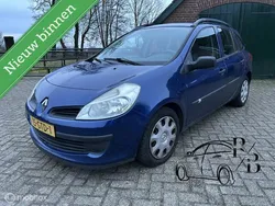 Blauw Gebruikt 2008 Renault Clio GrandTour Expression Stationwagen | € 1.699 (Eerlijke prijs)