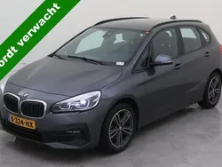 Grijs Gebruikt 2021 BMW 218 Executive Stationwagen | € 21.700 (Goede deal)