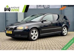 Zwart (metallic) Gebruikt 2004 Volvo V50 Stationwagen | € 3.450 (Super prijs)