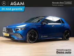 Blauw Gebruikt 2025 Mercedes A180 AMG line Hatchback | € 41.950