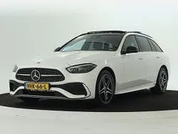 Licht poolwit uni Gebruikt 2024 Mercedes 300 AMG Stationwagen | € 51.945 (Eerlijke prijs)