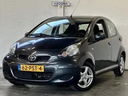 Grijs, metallic lak Gebruikt 2011 Toyota Aygo Comfort Hatchback | € 3.450 (Eerlijke prijs)