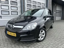 Zwart Gebruikt 2005 Opel Zafira Enjoy MPV | € 2.249 (Iets duurder)