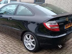 Zwart Gebruikt 2004 Mercedes C200 Coupé | € 3.250