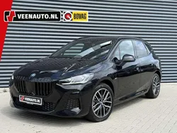 Zwart, metallic lak Gebruikt 2023 BMW 225 Active Tourer M Sport MPV | € 37.945 (Super prijs)