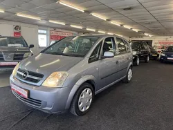 Grijs Gebruikt 2004 Opel Meriva Enjoy MPV | € 2.250 (Eerlijke prijs)