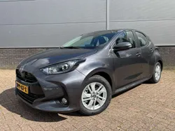 Grijs, metallic lak Nieuw 2025 Toyota Yaris Active Hatchback | € 26.980 (Eerlijke prijs)