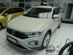Grijs Gebruikt 2022 VW T-Roc Life SUV | € 30.588 (Eerlijke prijs)