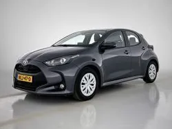 Grijs metallic Gebruikt 2024 Toyota Yaris Active Hatchback | € 23.445 (Eerlijke prijs)