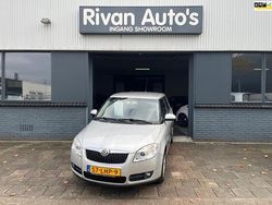 Grijs Gebruikt 2010 Skoda Fabia Elegance Hatchback | € 4.750