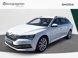 Wit Gebruikt 2020 Skoda Superb Style Stationwagen | € 22.600 (Goede deal)
