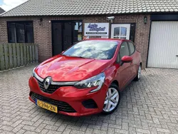 Rood Gebruikt 2021 Renault Clio V Zen Hatchback | € 12.950 (Eerlijke prijs)