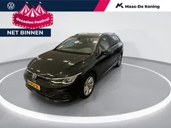 Zwart Gebruikt 2022 VW Golf VIII Life Stationwagen | € 20.880 (Goede deal)
