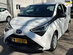 Wit Gebruikt 2021 Toyota Aygo Hatchback | € 6.950 (Goede deal)
