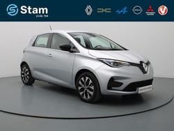 Gris highland (grijs metallic) Gebruikt 2022 Renault Zoe LIMITED Hatchback | € 15.790 (Eerlijke prijs)