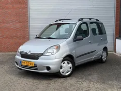 Grijs Gebruikt 2001 Toyota Yaris Verso Sol MPV | € 4.199 (Eerlijke prijs)