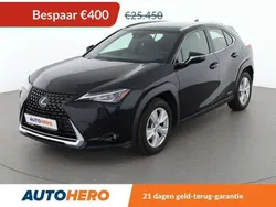 Zwart Gebruikt 2019 Lexus UX 250h Business Edition SUV | € 25.249 (Eerlijke prijs)