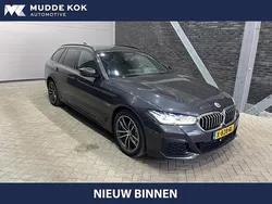 Grijs Gebruikt 2023 BMW 530e Basis Stationwagen | € 44.400 (Goede deal)