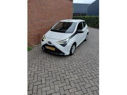Wit Gebruikt 2021 Toyota Aygo Hatchback | € 8.999 (Goede deal)