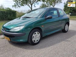 Groen Gebruikt 1999 Peugeot 206 Hatchback | € 950 (Eerlijke prijs)