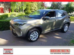 Groen Gebruikt 2022 Toyota Yaris Cross Business Edition SUV | € 25.750 (Goede deal)