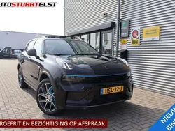 Zwart Gebruikt 2023 Lynk & Co 01 SUV | € 30.500 (Eerlijke prijs)