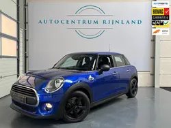 Blauw Gebruikt 2019 Mini Cooper Salt Hatchback | € 16.999 (Goede deal)