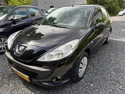 Zwart, metallic lak Gebruikt 2010 Peugeot 206+ Hatchback | € 2.750 (Eerlijke prijs)