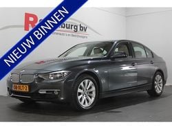 Grijs Gebruikt 2012 BMW 320 Executive Sedan | € 13.945 (Eerlijke prijs)
