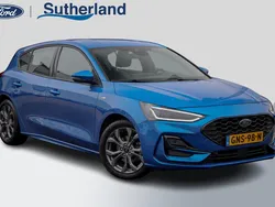 Blauw Gebruikt 2023 Ford Focus ST-Line Hatchback | € 23.900 (Goede deal)