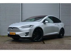 Grijs Gebruikt 2016 Tesla Model X SUV | € 39.999 (Iets duurder)