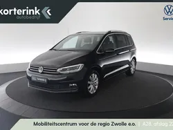 Zwart, metallic lak Gebruikt 2018 VW Touran Highline MPV | € 24.890 (Iets duurder)