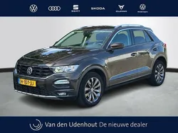 Bruin Gebruikt 2020 VW T-Roc Style SUV | € 22.950 (Goede deal)