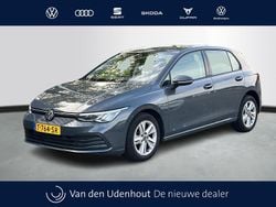 Grijs Gebruikt 2023 VW Golf VIII Life Hatchback | € 25.950 (Goede deal)