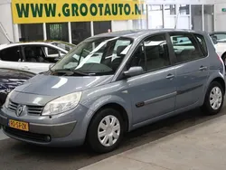 Blauw Gebruikt 2005 Renault Scénic II Authentique MPV | € 1.444 (Eerlijke prijs)