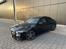 Zwart Gebruikt 2019 Mercedes A160 AMG line Sedan | € 26.500 (Iets duurder)