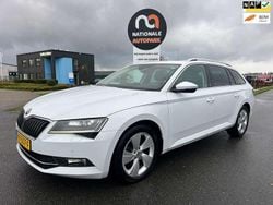 Wit Gebruikt 2018 Skoda Superb Business Line Stationwagen | € 16.551 (Goede deal)