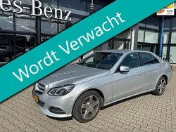 Grijs Gebruikt 2013 Mercedes E200 Ambition Sedan | € 11.995 (Eerlijke prijs)