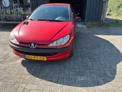 Rood Gebruikt 2005 Peugeot 206 Hatchback | € 850