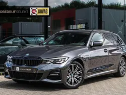 Grijs Gebruikt 2022 BMW 330e M Sport Stationwagen | € 33.900 (Goede deal)