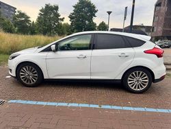 Wit Gebruikt 2018 Ford Focus Titanium Hatchback | € 6.900 (Eerlijke prijs)