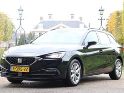 Zwart Gebruikt 2023 Seat Leon Reference Stationwagen | € 20.395 (Eerlijke prijs)